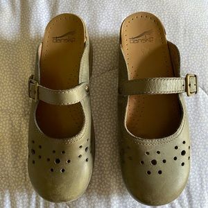 Handmade in Poland Green Leather Dansko